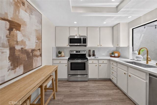 104 Navarre, Irvine, CA 92612