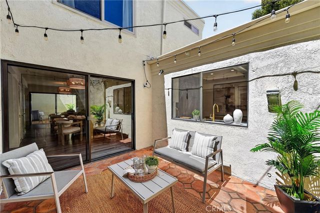 104 Navarre, Irvine, CA 92612