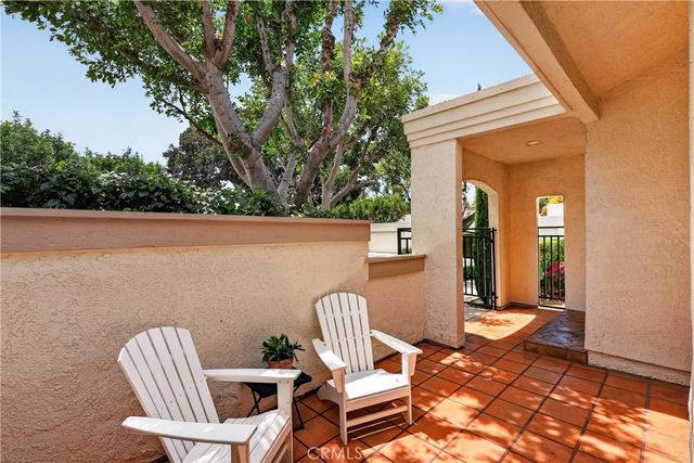 104 Navarre, Irvine, CA 92612