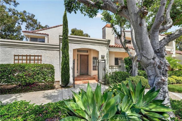 104 Navarre, Irvine, CA 92612
