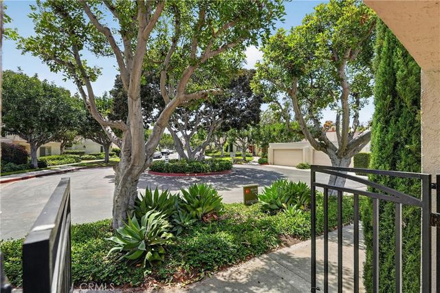 104 Navarre, Irvine, CA 92612