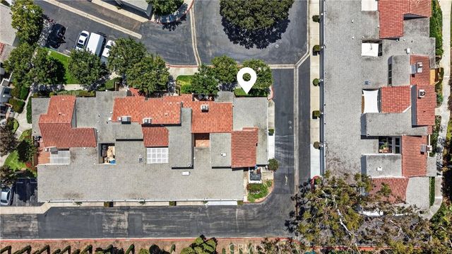104 Navarre, Irvine, CA 92612