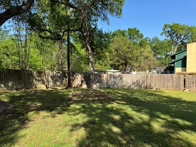 11202 Balcones Woods CV, Austin, TX 78759