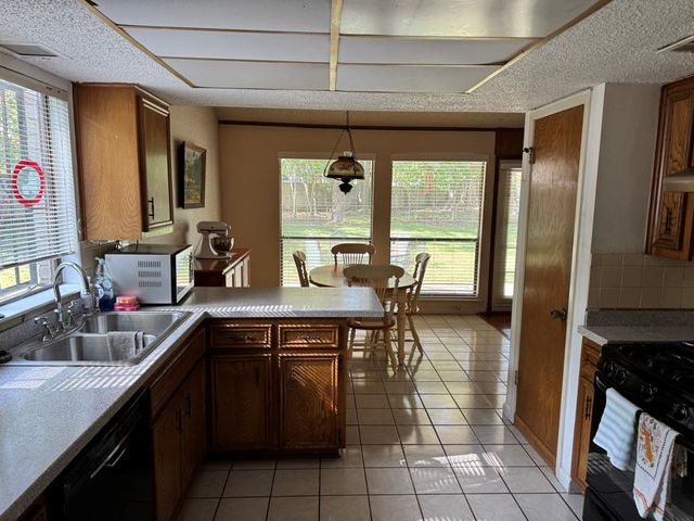 11202 Balcones Woods CV, Austin, TX 78759