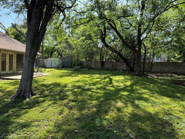11202 Balcones Woods CV, Austin, TX 78759