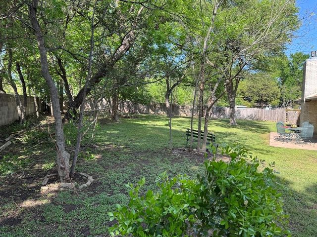 11202 Balcones Woods CV, Austin, TX 78759