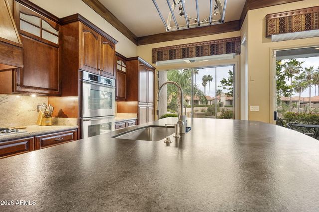 10193 E BAYVIEW Drive, Scottsdale, AZ 85258