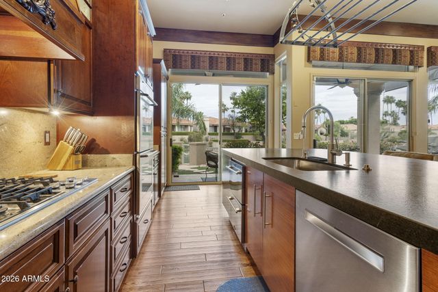 10193 E BAYVIEW Drive, Scottsdale, AZ 85258
