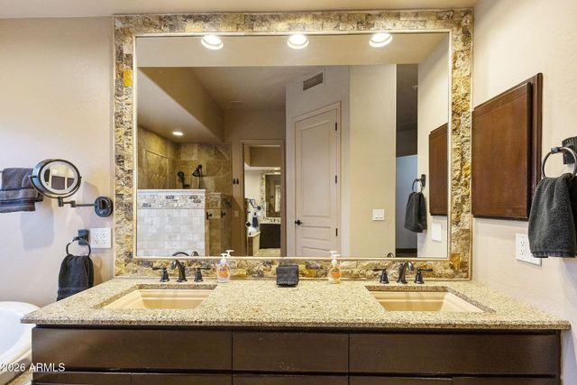 10193 E BAYVIEW Drive, Scottsdale, AZ 85258