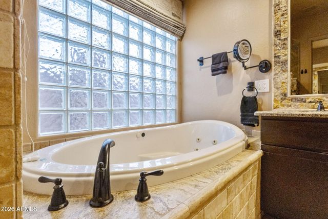 10193 E BAYVIEW Drive, Scottsdale, AZ 85258