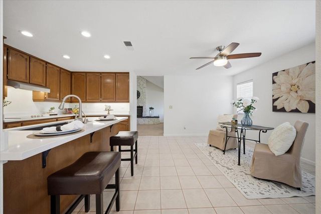 2881 Royce Dr, Rescue, CA 95672