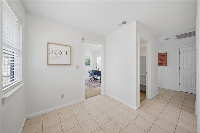 2881 Royce Dr, Rescue, CA 95672