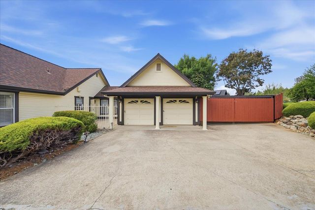 2881 Royce Dr, Rescue, CA 95672