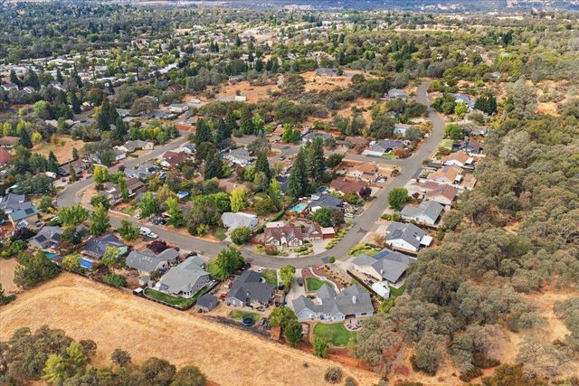 2881 Royce Dr, Rescue, CA 95672
