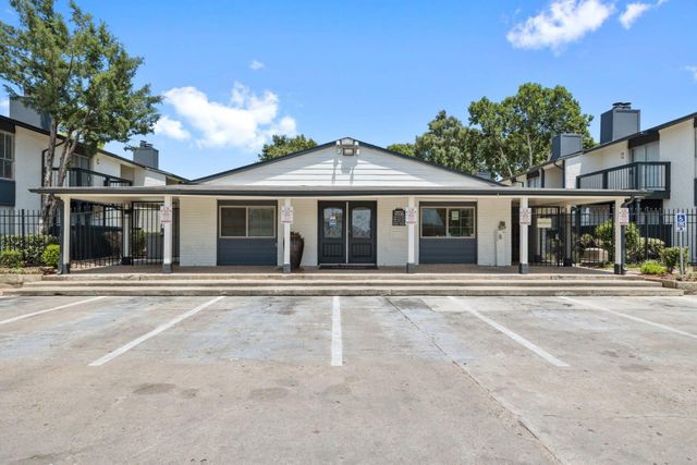10101 Forum Park Drive 1006, Houston, TX 77036
