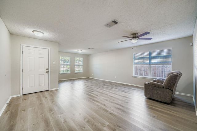 2100 Coachlamp DR, Cedar Park, TX 78613