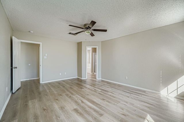 2100 Coachlamp DR, Cedar Park, TX 78613