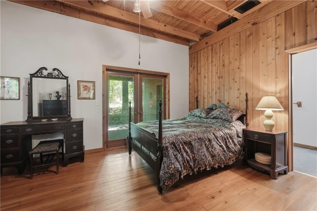 Image 60 of property listing at 460 Honey Creek Road SE, Conyers, GA 30094