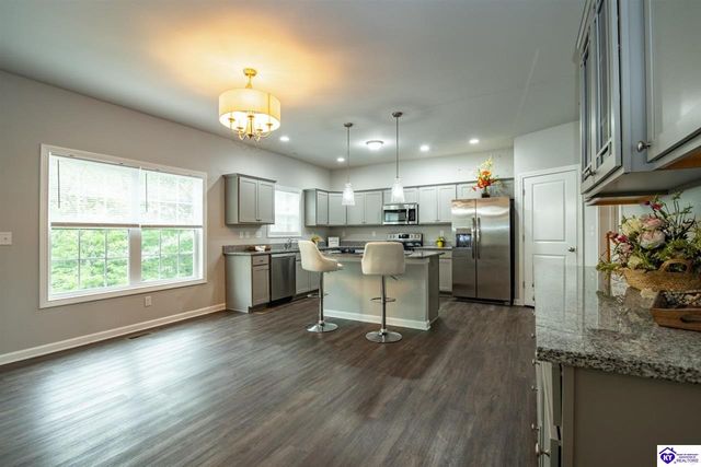219 N Canterbury Glen Drive, Mount Washington, KY 40047