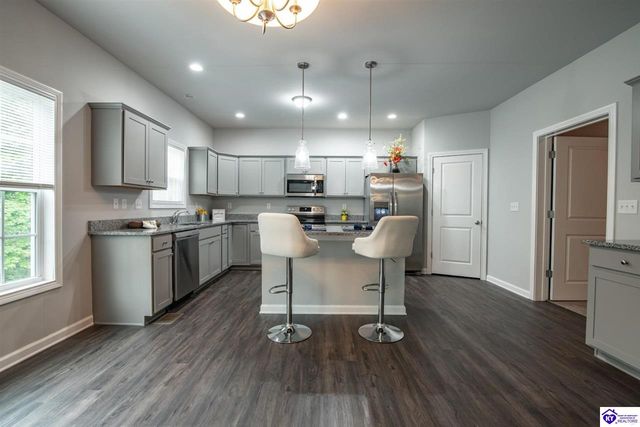 219 N Canterbury Glen Drive, Mount Washington, KY 40047