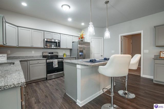 219 N Canterbury Glen Drive, Mount Washington, KY 40047