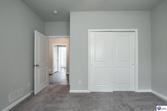 219 N Canterbury Glen Drive, Mount Washington, KY 40047
