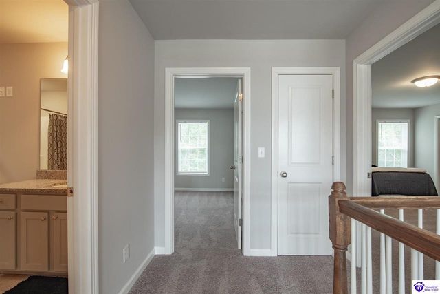 219 N Canterbury Glen Drive, Mount Washington, KY 40047