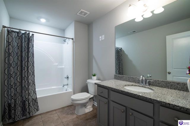 219 N Canterbury Glen Drive, Mount Washington, KY 40047