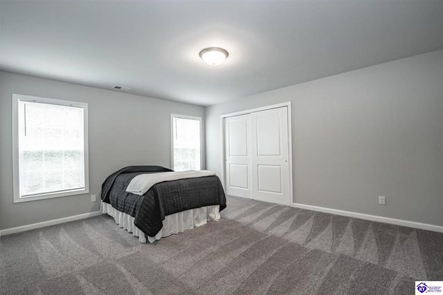 219 N Canterbury Glen Drive, Mount Washington, KY 40047