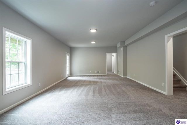 219 N Canterbury Glen Drive, Mount Washington, KY 40047