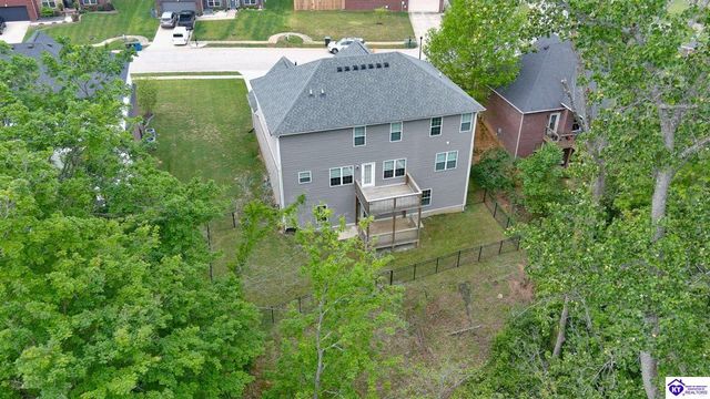 219 N Canterbury Glen Drive, Mount Washington, KY 40047