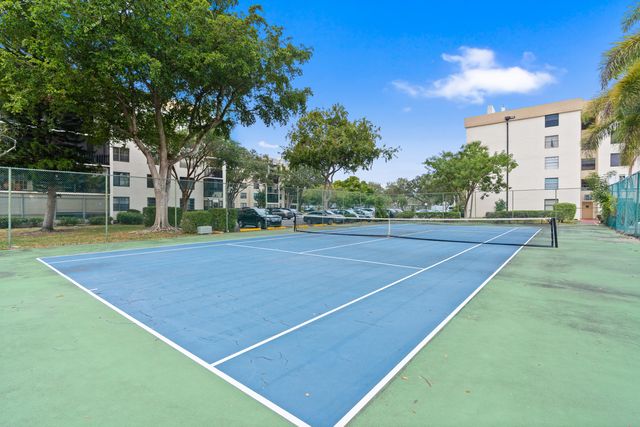 6195 Rock Island Road, Tamarac, FL 33319
