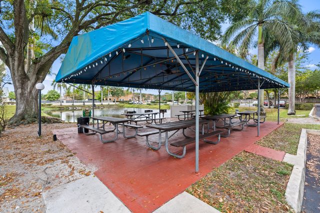 6195 Rock Island Road, Tamarac, FL 33319