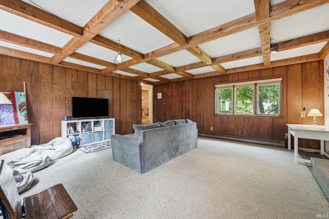 300 S Shady Lane, Muncie, IN 47304