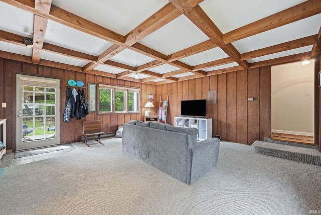 300 S Shady Lane, Muncie, IN 47304