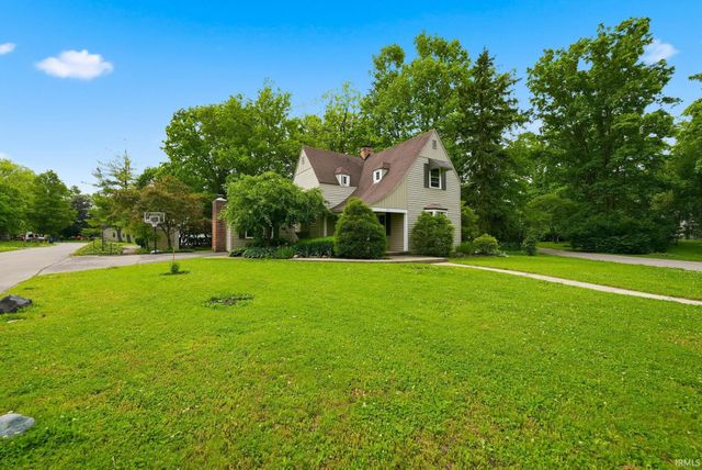 300 S Shady Lane, Muncie, IN 47304