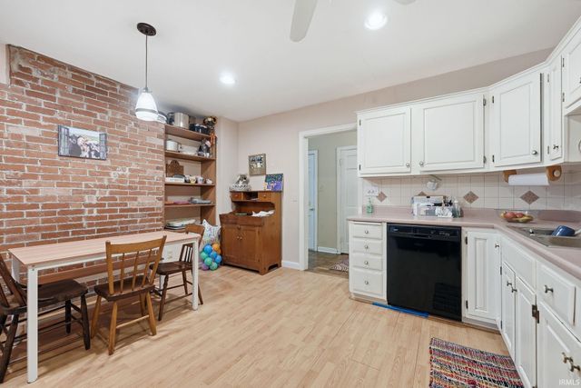 300 S Shady Lane, Muncie, IN 47304
