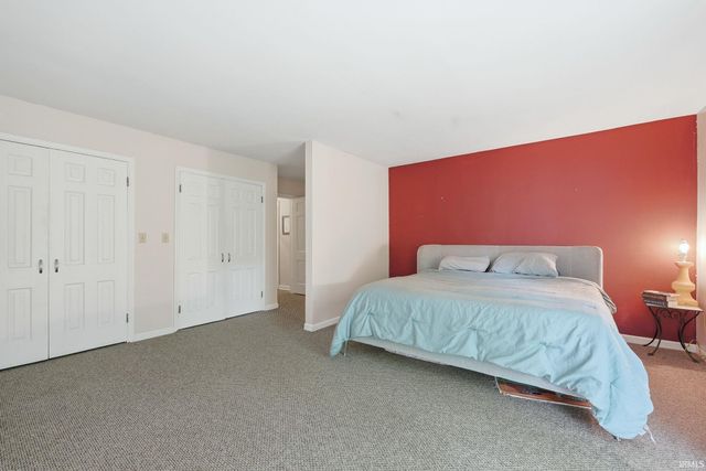300 S Shady Lane, Muncie, IN 47304
