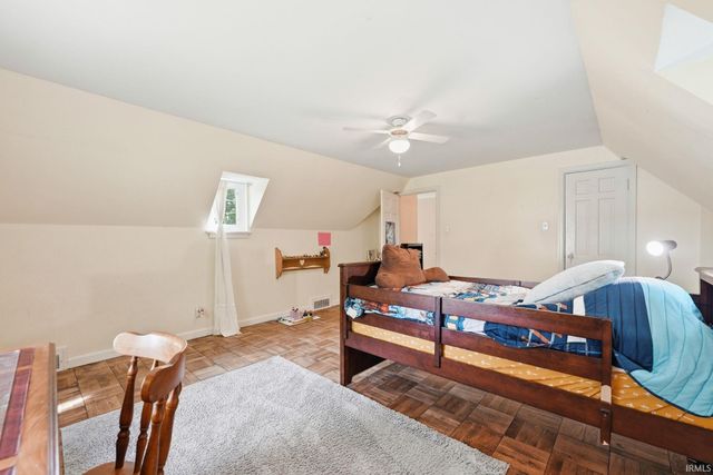 300 S Shady Lane, Muncie, IN 47304
