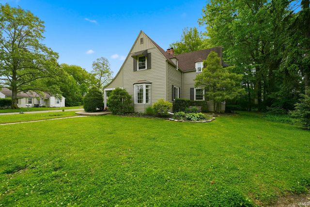 300 S Shady Lane, Muncie, IN 47304