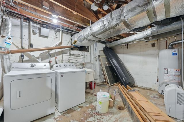 300 S Shady Lane, Muncie, IN 47304