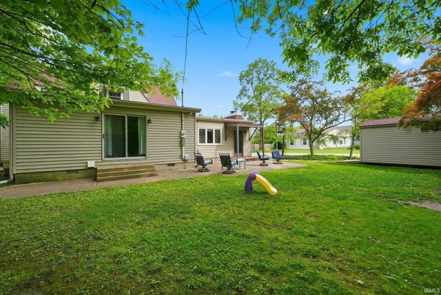 300 S Shady Lane, Muncie, IN 47304