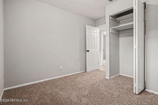 7044 RED ROBIN DRIVE Drive, Jacksonville, FL 32210