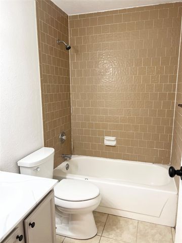 52 Bitterwood Circle, The Woodlands, TX 77381