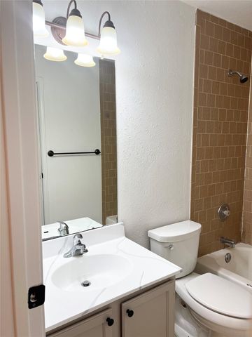 52 Bitterwood Circle, The Woodlands, TX 77381