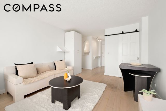 230 E 15th St Apt 9K, New York City, NY 10003