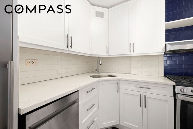 230 E 15th St Apt 9K, New York City, NY 10003