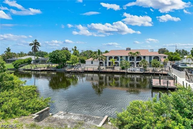 1523 SE 36th TER, Cape Coral, FL 33904
