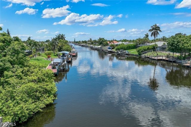 1523 SE 36th TER, Cape Coral, FL 33904