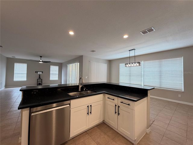 528 ORANGE COSMOS BOULEVARD, Davenport, FL 33837